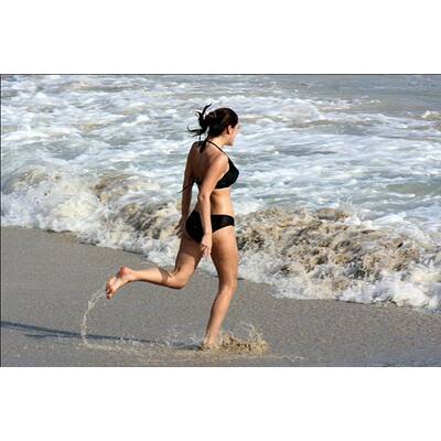 Kelly Brook hat den besten Bikini-Body