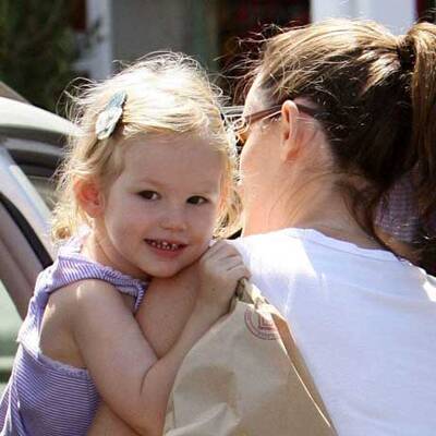 Jennifer Garner mit Baby und Babybauch