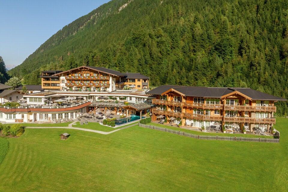 HolidayCheck Award 2026 kürt die beliebtesten Hotels in Österreich