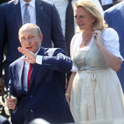 Karin Kneissl Hochzeitsfotos