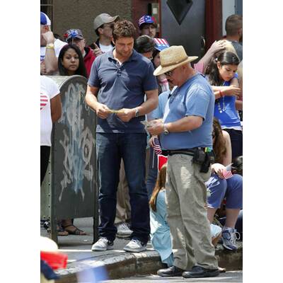 Butler jagd als Kautions-Cop Jen Aniston