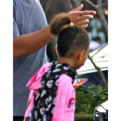 Willow Smiths Haarstyles