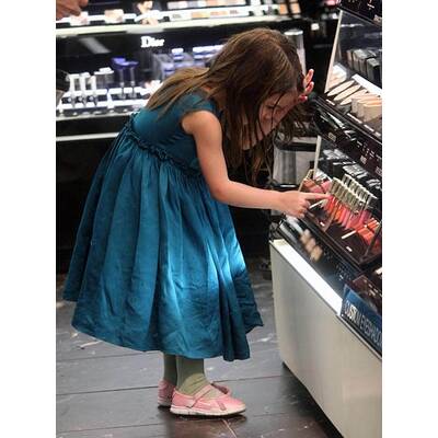 Suri Cruise: Mini-Diva in Designer-Schuhen