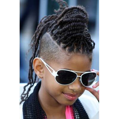 Willow Smiths Haarstyles