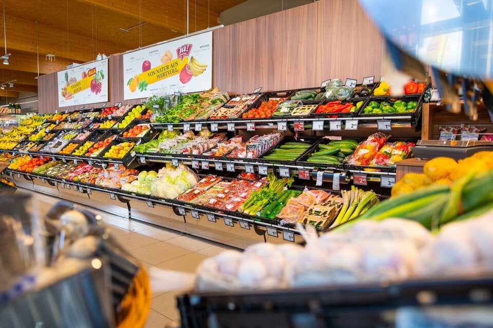 Die Obst- und Gemüseabteilung im BILLA Markt in der Purtscherstraße.
