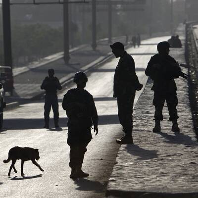 ISAF-Truppen befreien Hotel in Kabul