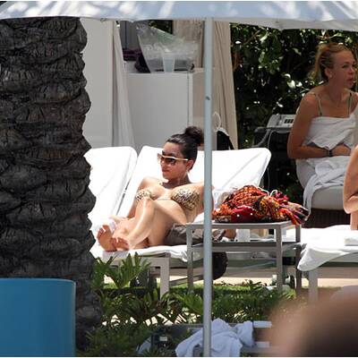 Kim Kardashian zeigt ihre heißen Kurven