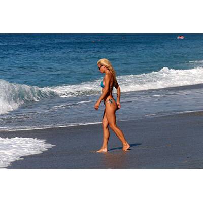 Hurra, Michelle Hunziker zurück am Strand!