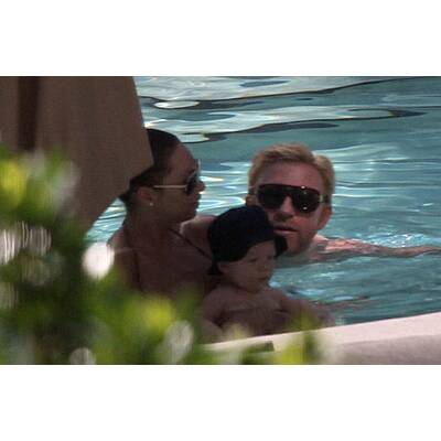  Boris und Lilly Becker mit ihrem Baby Amadeus in Miami.