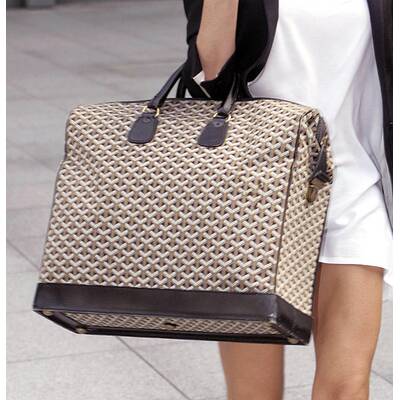 Victoria Beckham und ihre Taschen