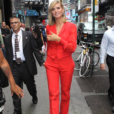 Stars in roten Roben 