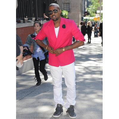 Kanye West präsentiert Kollektion in Paris