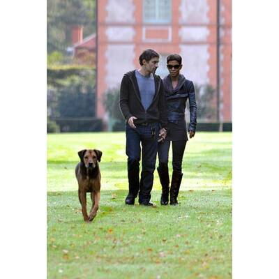 Olivier Martinez & Halle Berry: Spaziergang mit Salma Hayek & Valentina