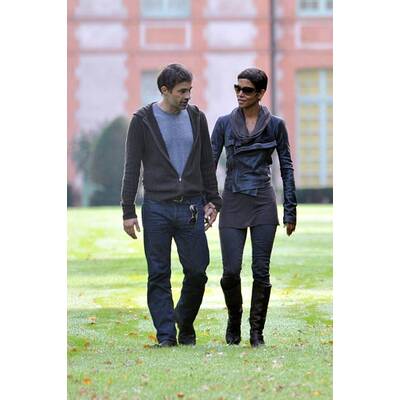 Olivier Martinez & Halle Berry: Spaziergang mit Salma Hayek & Valentina