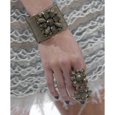 Chanel '513 Black Pearl'