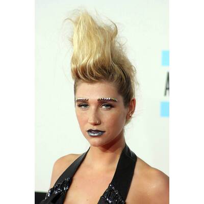 Top 10 der schlimmsten Star-Frisuren 2011