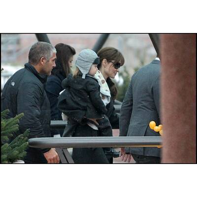 Angelina Jolie zeigt Vivienne, Shiloh, Zahara und Pax das Aquarium