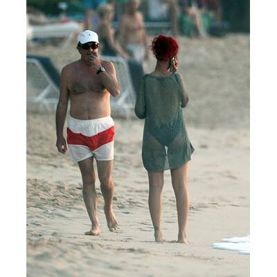 Rihanna im Panther-Badeanzug auf Barbados