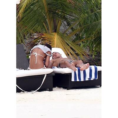 Cristiano Ronaldo & Irina Shayk: Heißes Liebesspiel am Traumstrand