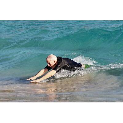 Steve Martin hat Spaß am Strand