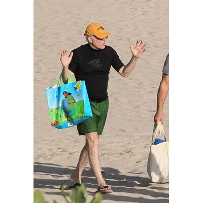 Steve Martin hat Spaß am Strand