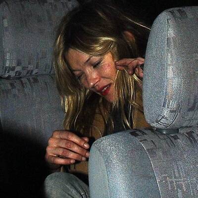 Angeschickert aus Club: Kate Moss hat zu viel erwischt