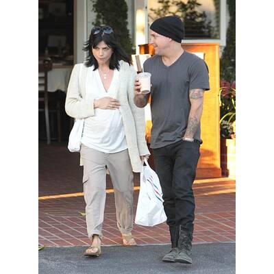 Schön schwanger: Stars zeigen Babybauch