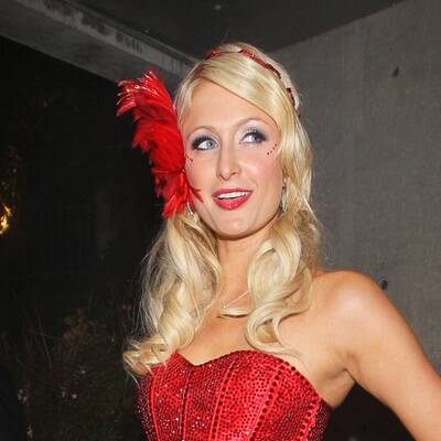 Paris Hilton im Look der 1920er Jahre