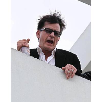 Charlie Sheen und 'Göttin' Natalie Kenly: Gute Laune trotz Kündigung