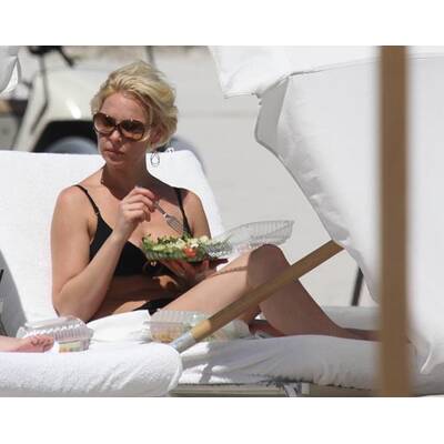 Katherine Heigl als sexy Bikini-Beauty