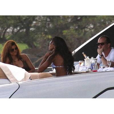 Bikini-Schönheit: Naomi Campbell, Sonne und Yacht
