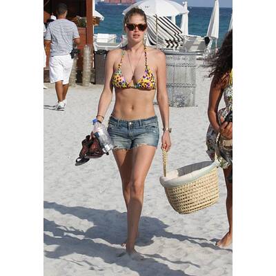 Doutzen Kroes: 8 nach Geburt perfekt in Form