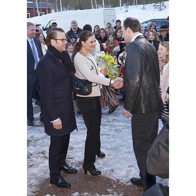 Traumpaar: Prinzessin Victoria & Prinz Daniel bei der Arbeit