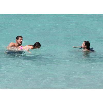 Courteney Cox & Josh Hopkins: 