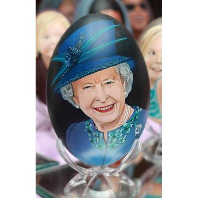 Königliche Eier: Sisi, Queen & Co. als Osterschmuck