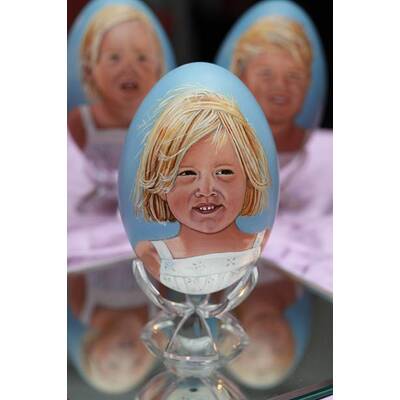 Königliche Eier: Sisi, Queen & Co. als Osterschmuck