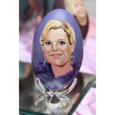 Königliche Eier: Sisi, Queen & Co. als Osterschmuck