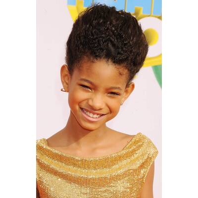 Willow Smiths Haarstyles