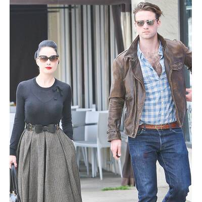 Dita von Teese lässt drunter blicken