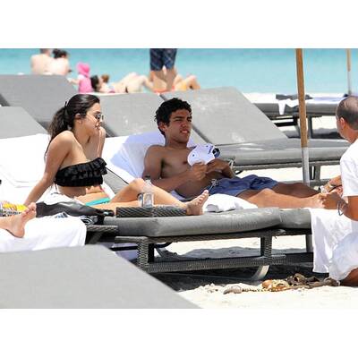 Noah Becker planscht mit Freundin Rafaela