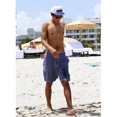 Noah Becker planscht mit Freundin Rafaela