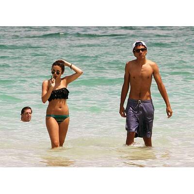 Noah Becker planscht mit Freundin Rafaela