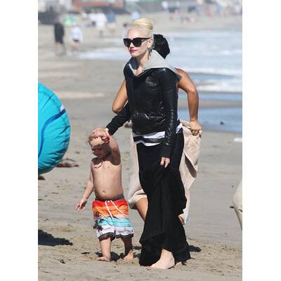Gwen Stefani & Gavin Rossdale mit ihren Söhnen am Strand