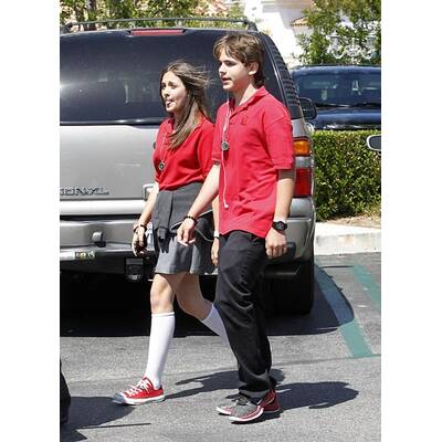 Paris Jackson schneidet Grimassen