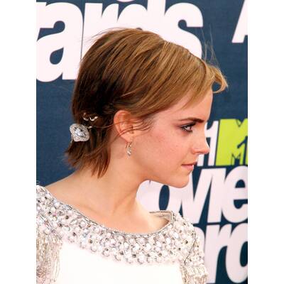 Von kurz auf lang - Übergangsfrisuren