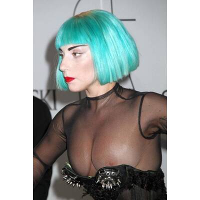 Lady Gaga: Trennung von ihrem Kleid