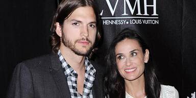 Ashton Kutcher & Demi Moore