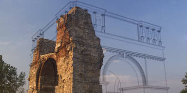 060829_optimumcarnuntum_heidentor