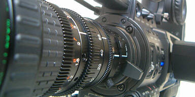 060829_qf_videokamera_sxc