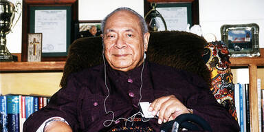 060910_toga-koenig_AFP